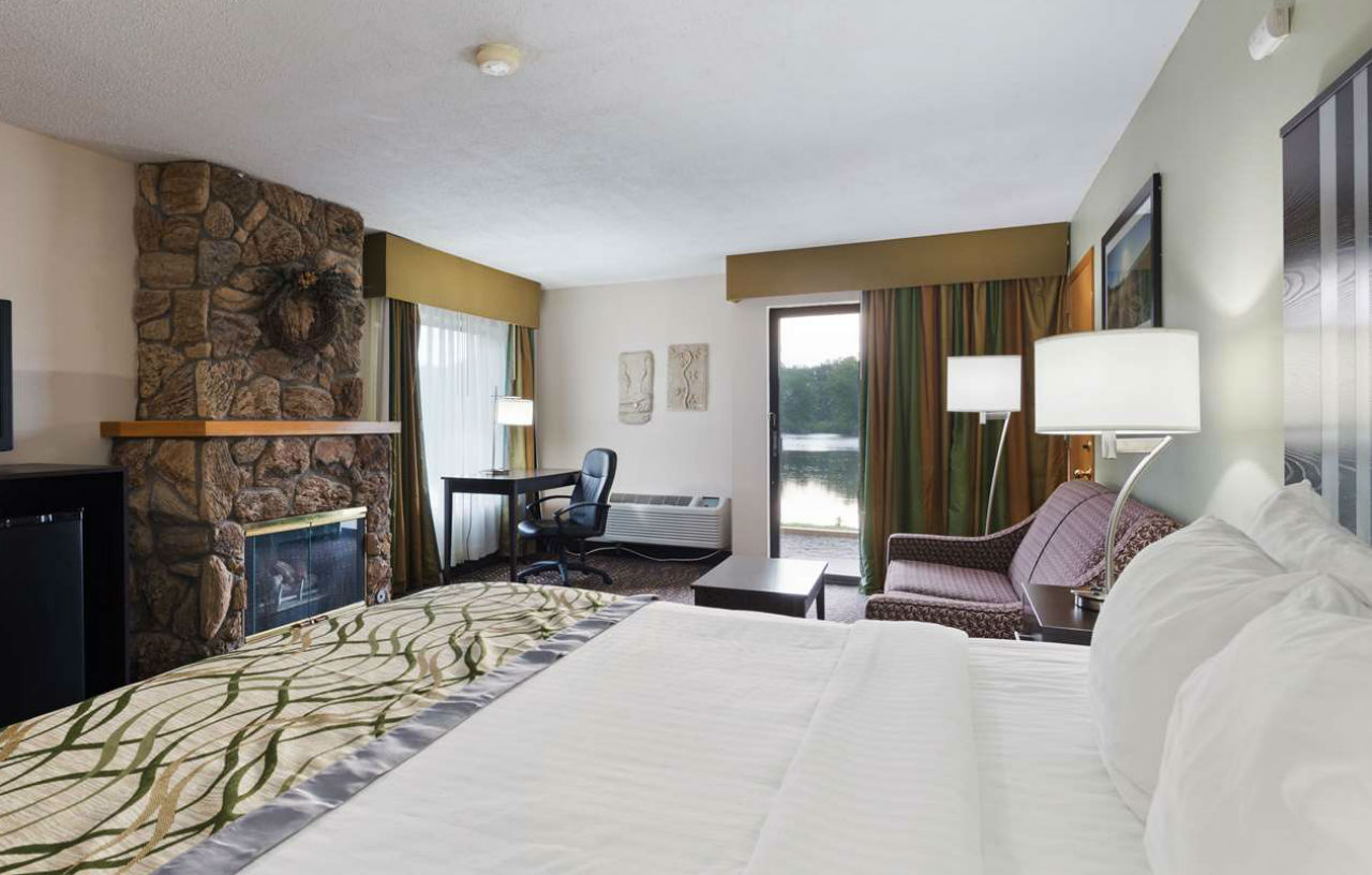 Western Indian Oak Hotel